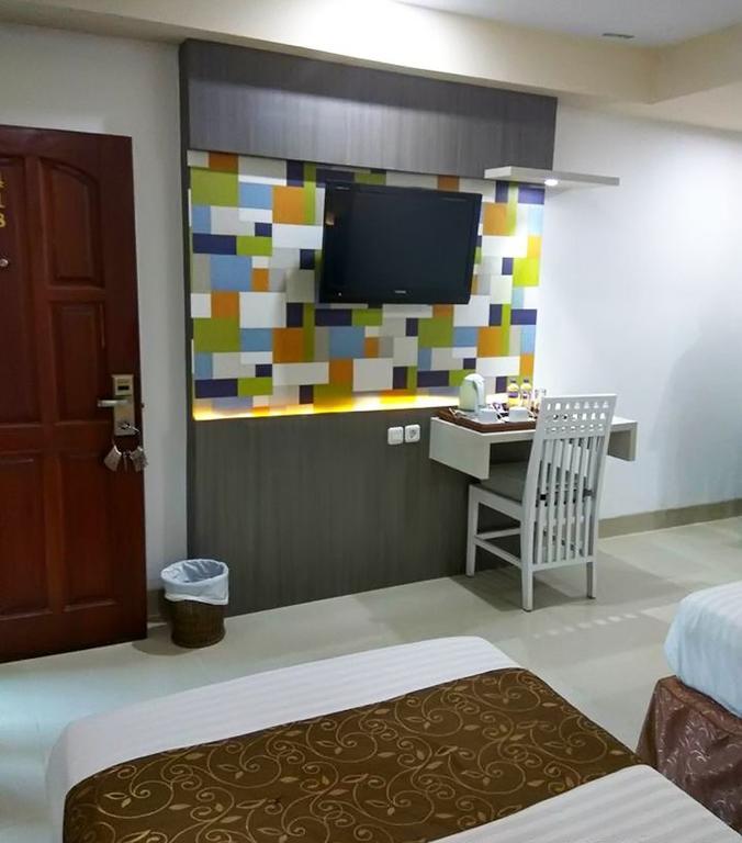 Grand Hotel Jambi Luaran gambar